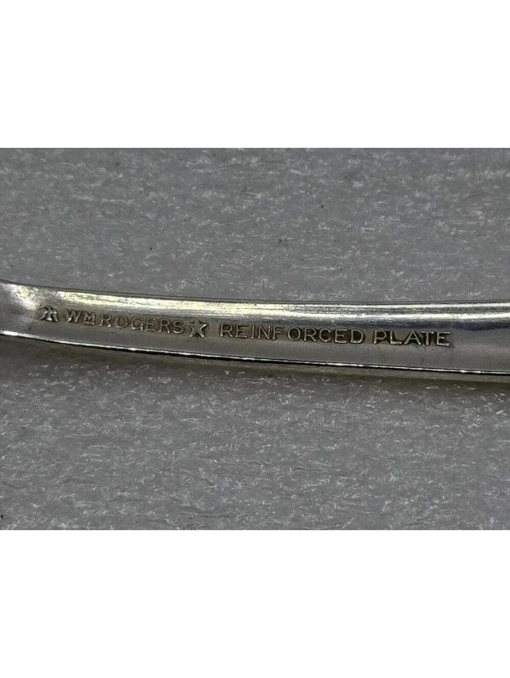 WM Rogers Reinforced Plate IS Silverware Starlight Pattern 2 Tablespoons 7.25